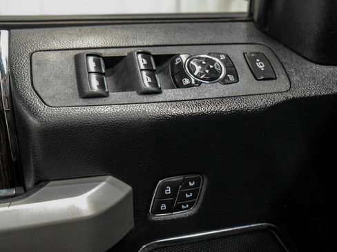 Used 2020 Ford F250 Lariat w/ Lariat Ultimate Package AWD/4WD image 44