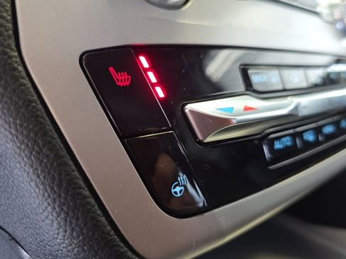 Used 2023 Ford Explorer XLT w/ Equipment Group 202A image 26