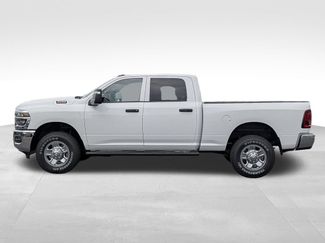 New 2026 RAM 3500 Tradesman AWD/4WD video 3