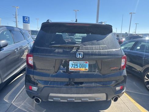 Used 2023 Honda Passport TrailSport image 15