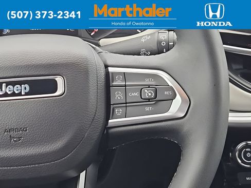 Used 2025 Jeep Compass Limited AWD/4WD image 25