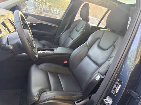 Certified 2024 Volvo XC90 B6 Ultimate w/ Protection Package Premier AWD/4WD image 16