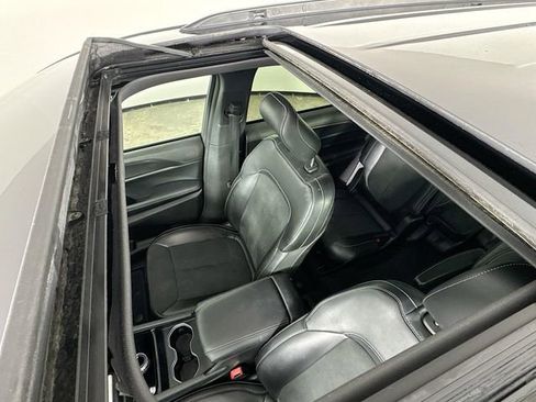 Used 2024 Jeep Grand Cherokee L Altitude image 24