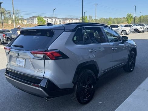 Used 2021 Toyota RAV4 XSE w/ XSE Grade Weather Package AWD/4WD image 6