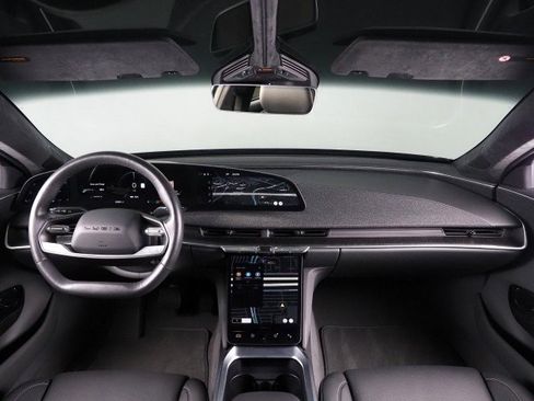 Used 2024 Lucid Air Touring AWD/4WD image 3