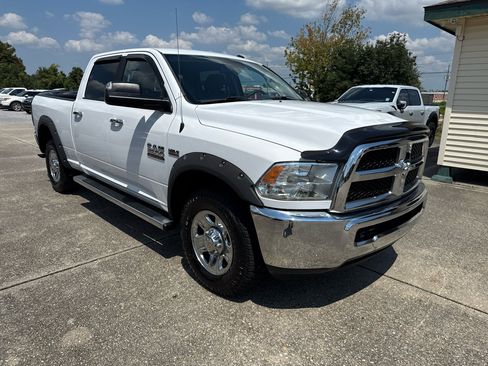 Used 2017 RAM 2500 SLT image 11