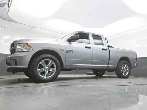 Used 2019 RAM 1500 Express AWD/4WD image 31