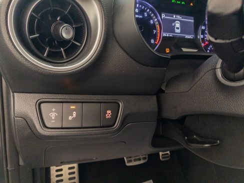 Used 2024 Kia Forte GT-Line w/ GT-Line Premium Package image 27