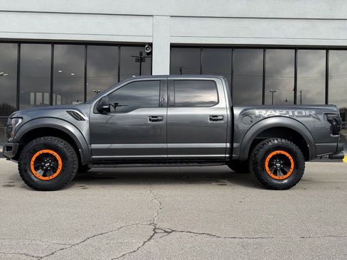 Used 2018 Ford F150 Raptor w/ Equipment Group 802A Luxury image 6