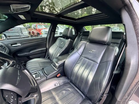 Used 2015 Chrysler 300 S RWD image 57