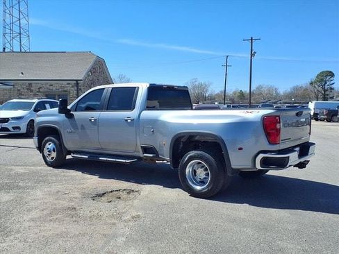 Used 2024 Chevrolet Silverado 3500 LT w/ Texas Edition image 3