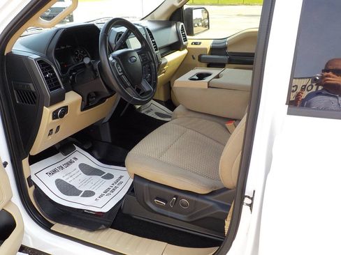 Used 2018 Ford F150 XLT w/ Equipment Group 302A Luxury AWD/4WD image 10