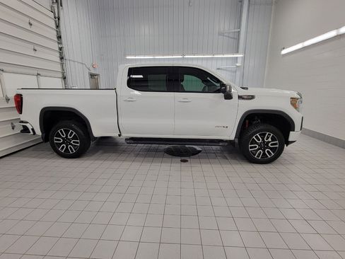 Used 2020 GMC Sierra 1500 AT4 w/ AT4 Premium Package AWD/4WD image 12