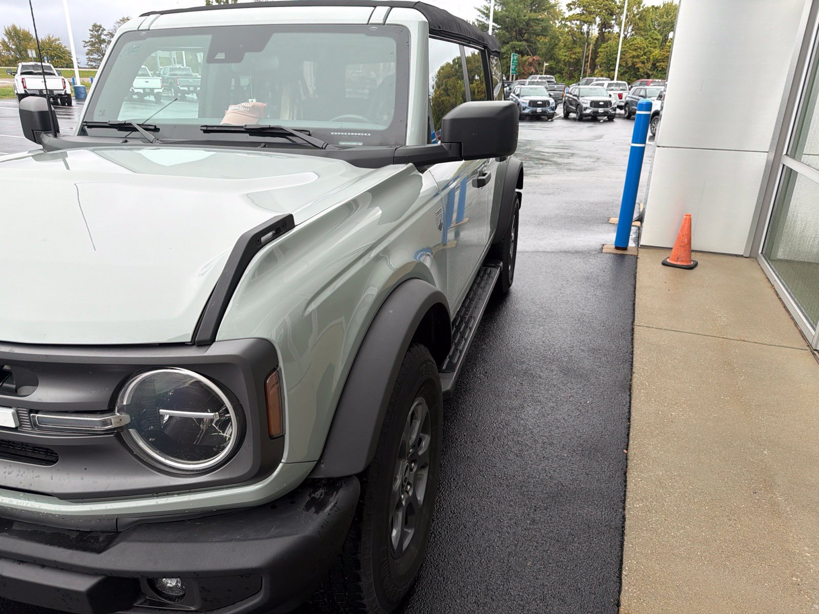 Used 2024 Ford Bronco Big Bend AWD/4WD image 3