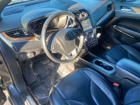 Used 2019 Lincoln MKC Select w/ Select Plus Package image 8