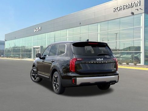 New 2025 Kia Telluride S image 4