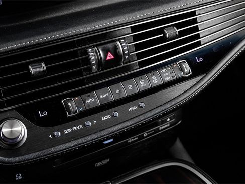 Used 2018 Lexus LS 500 image 23