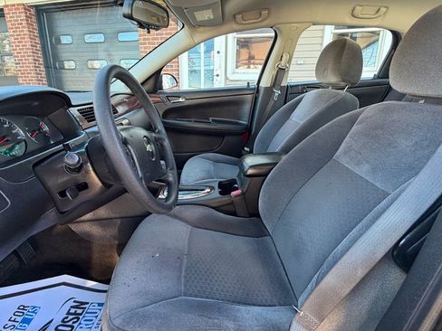 Used 2009 Chevrolet Impala LT image 9