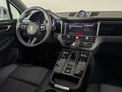 New 2026 Porsche Macan AWD/4WD image 22
