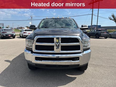 Used 2017 RAM 3500 Tradesman w/ Chrome Appearance Group AWD/4WD image 9