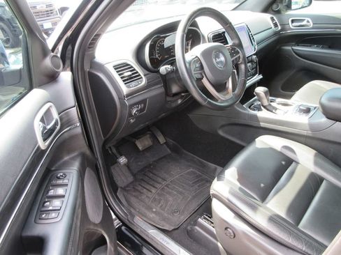 Used 2021 Jeep Grand Cherokee Limited w/ Trailer Tow Group IV AWD/4WD image 13