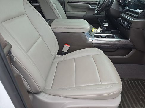 Certified 2023 Chevrolet Silverado 1500 LTZ w/ LTZ Premium Package image 20