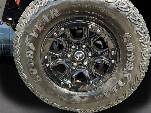 Certified 2023 Ford Bronco Wildtrak image 35