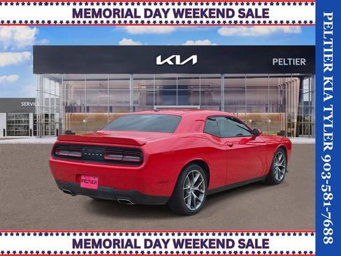 Used 2022 Dodge Challenger GT RWD image 6