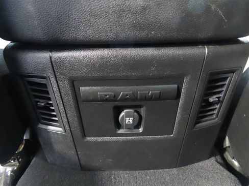 Used 2023 RAM 1500 Classic SLT w/ Trailer & Traction Group AWD/4WD image 31