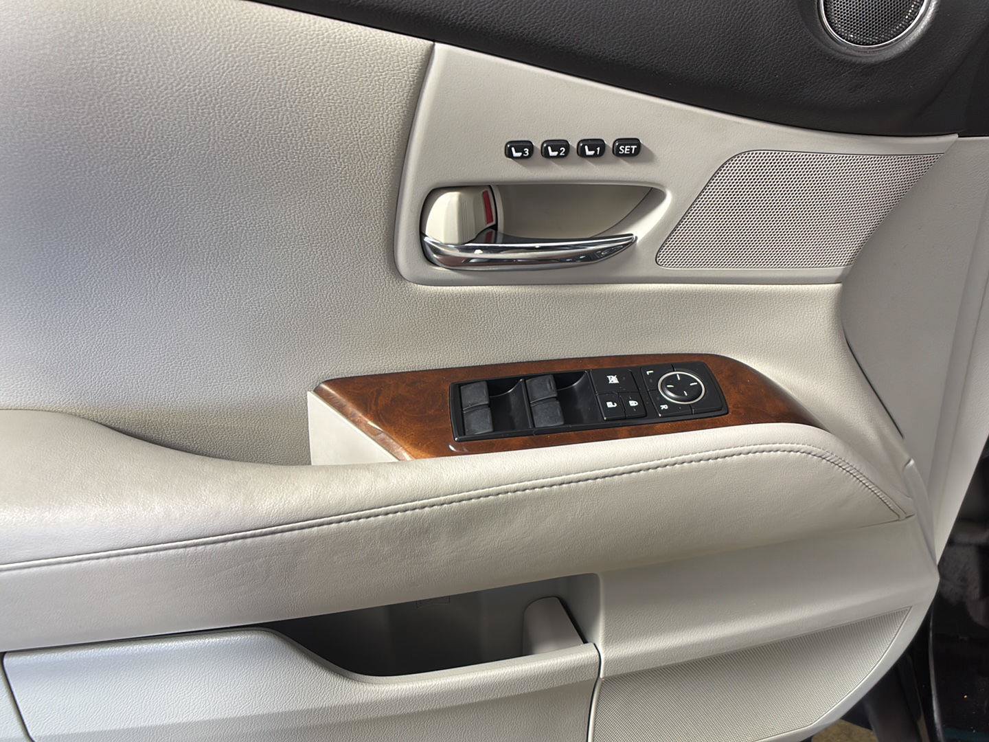Used 2010 Lexus RX 350 AWD image 21