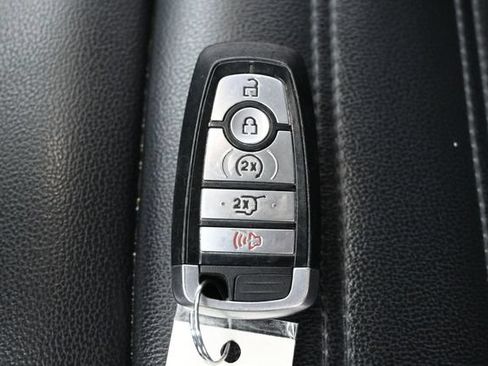Used 2022 Ford Edge SEL w/ Convenience Package AWD/4WD image 24