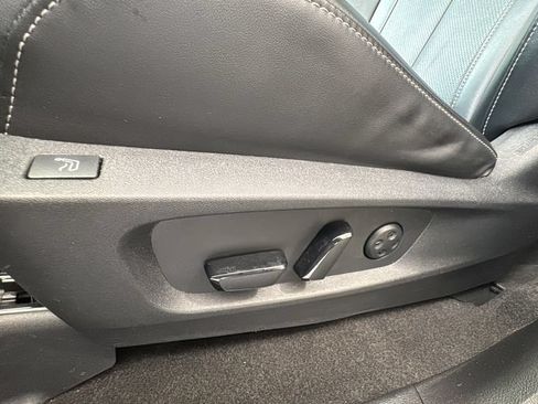 Used 2023 INFINITI QX60 Sensory AWD/4WD image 11