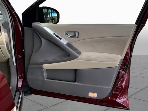 Used 2012 Nissan Murano SV FWD image 22