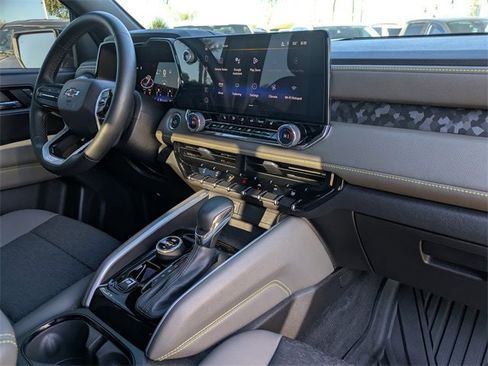 Used 2024 Chevrolet Colorado ZR2 w/ Safety Package image 13