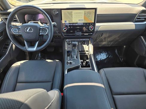 Used 2026 Lexus GX 550 w/ Accessory Package (31) AWD/4WD image 20