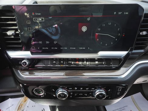 Used 2024 GMC Sierra 1500 Elevation image 27