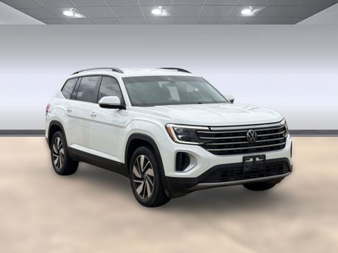 Used 2024 Volkswagen Atlas SE AWD/4WD image 7