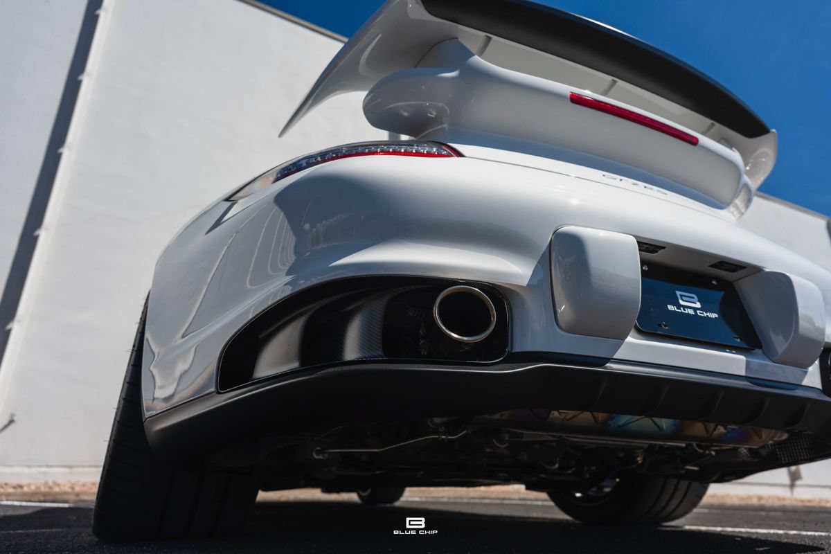 Used 2011 Porsche 911 GT2 RS RWD image 35
