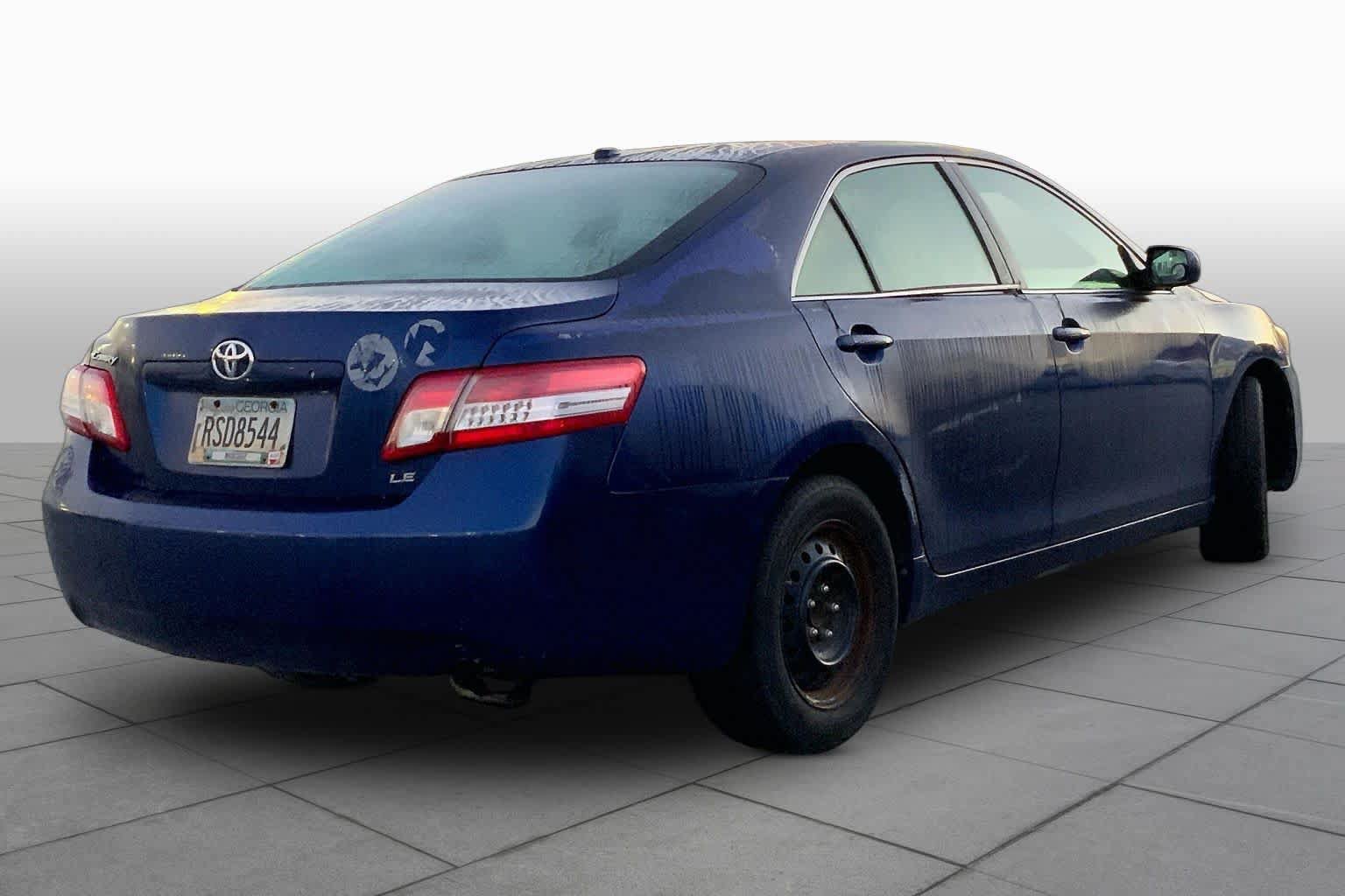 Used 2010 Toyota Camry LE FWD image 10