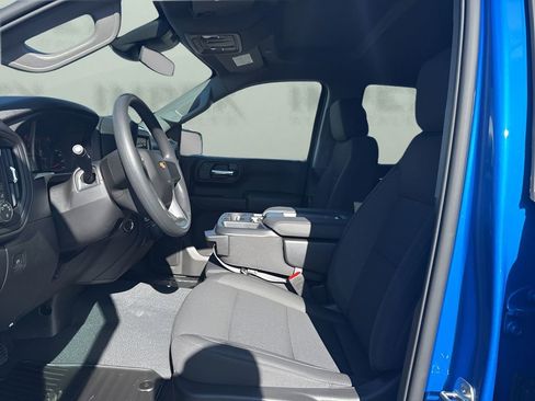 Used 2026 Chevrolet Silverado 1500 Custom w/ Turbomax Blackout Package AWD/4WD image 9