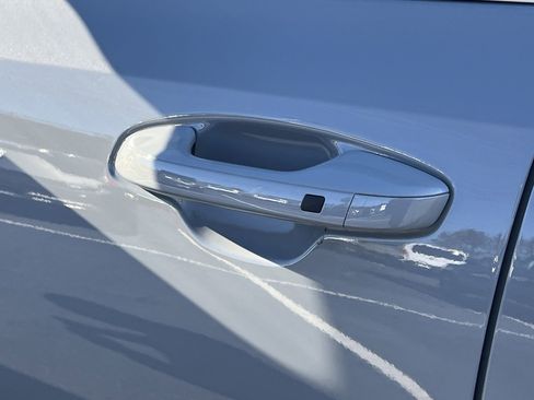 Used 2025 Kia Sorento S w/ Panoramic Sunroof Package image 27