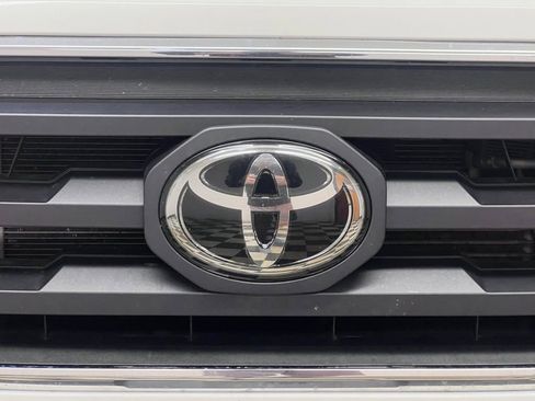 Used 2020 Toyota Tacoma SR5 image 34