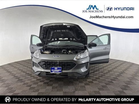 Used 2022 Ford Escape SE w/ SE Sport Appearance Package image 13