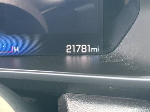 Used 2024 Chevrolet Colorado Trail Boss AWD/4WD image 18