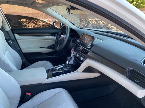 Used 2020 Honda Accord EX image 51