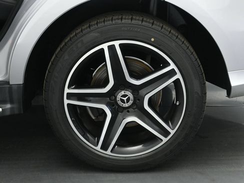 Used 2019 Mercedes-Benz GLE 400 4MATIC image 24