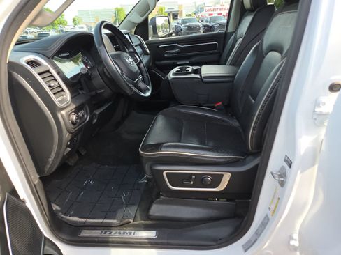 Used 2022 RAM 1500 Laramie AWD/4WD image 19