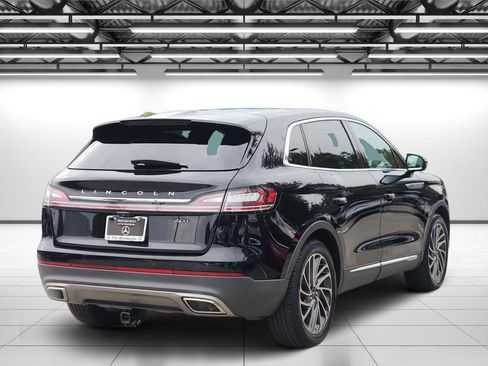 Used 2019 Lincoln Nautilus Reserve image 9