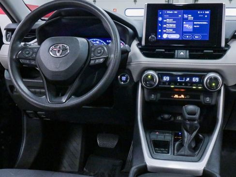 Used 2023 Toyota RAV4 XLE image 30