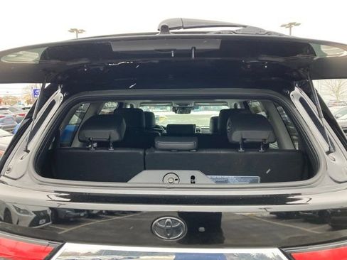 Certified 2024 Toyota Sequoia Limited AWD/4WD image 5